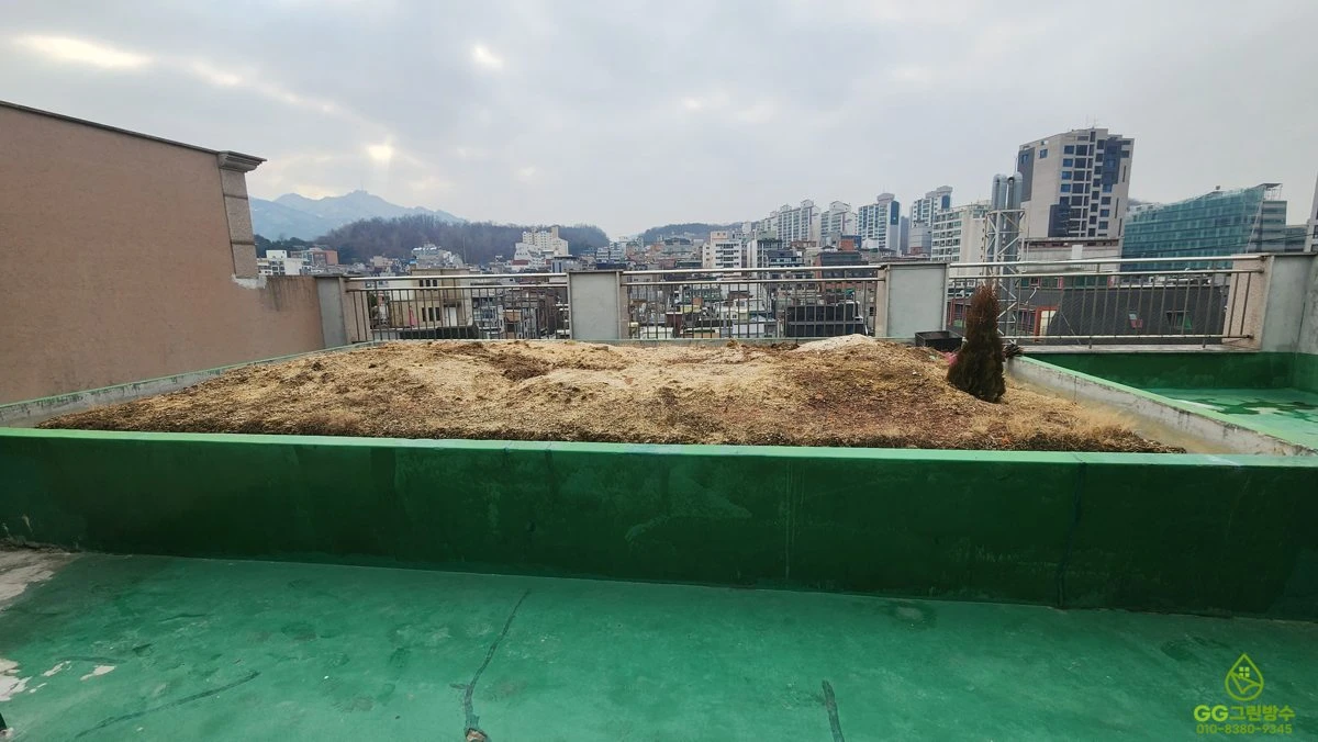 봉천동 옥상의 철거 전 화단입니다.